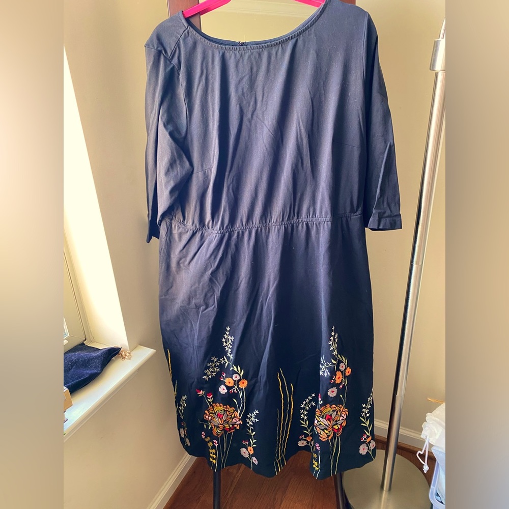 Beautiful embroidered eShakti dress. Size 3x, only worn a few times